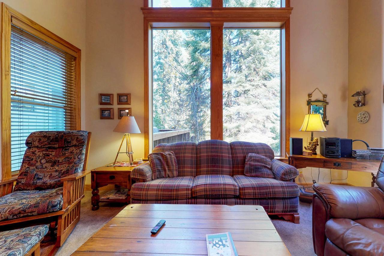 New England Cottage Shaver Lake Exterior photo